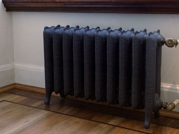 Tout savoir sur le coût de rénovation d’un radiateur en&nbsp;fonte